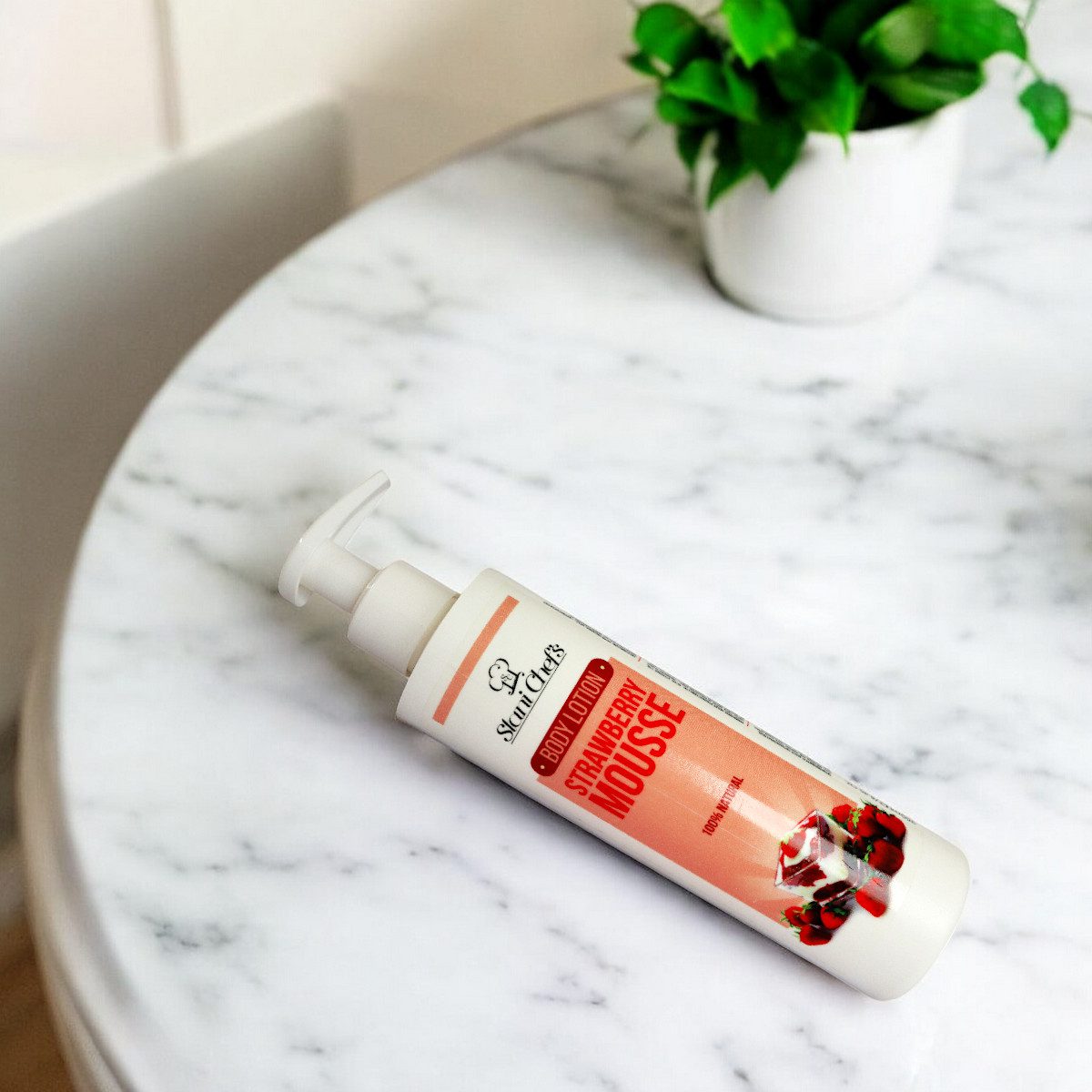 Strawberry Body Lotion, 250 ml